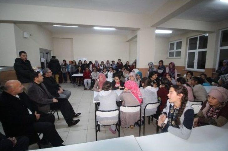 Vali Işın Öğrencilerle Yemek Yedi G4