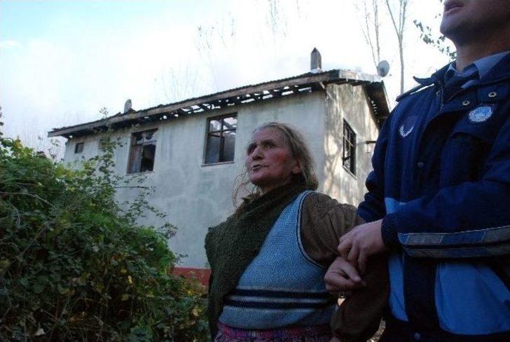 70 Yaşındaki Kadının Evi Kül Oldu G1