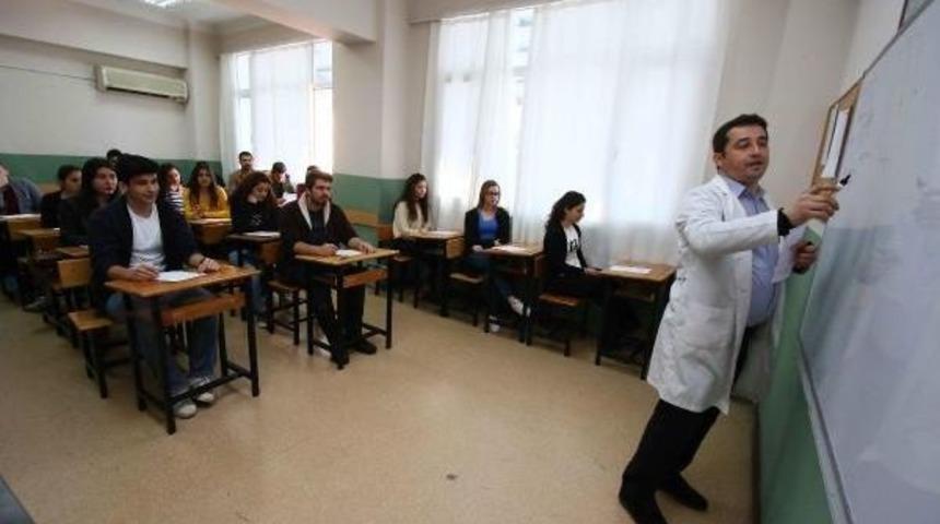 İzmir'de Khk Ile Belediye Dersaneleri Kapatıldı