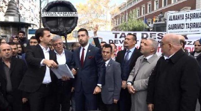 Alman Konsolosluğu &Ouml;n&uuml;ndeki Eyleme Polis &Ouml;nlemi 2