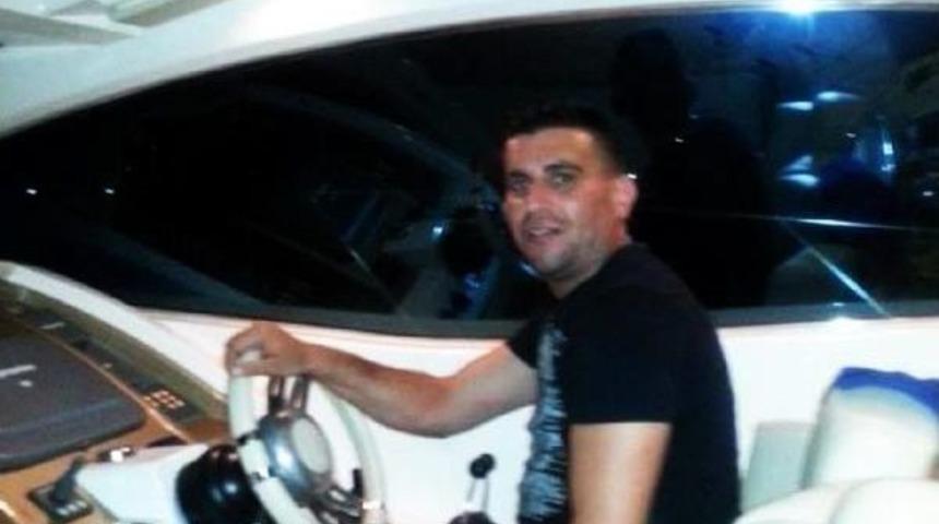 Suriyeli Insan Ka&ccedil;ak&ccedil;ısına Bir Y&uuml;zbaşı Ile Liman M&uuml;d&uuml;r&uuml; G&ouml;z Yummuş (2)