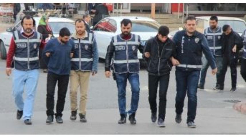 Otomobil Hırsızları Tutuklandı