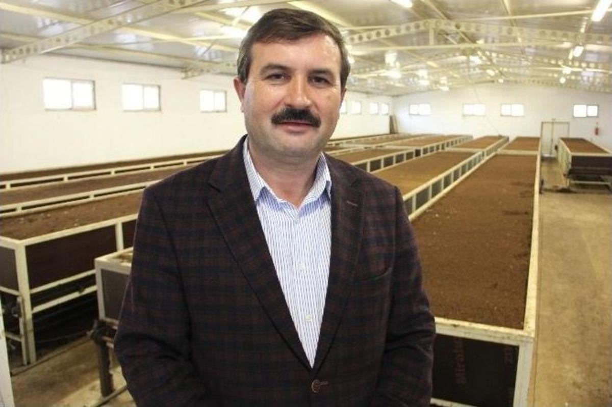 (&ouml;zel Haber) 150 Milyon Solucanla, Yılda 500 Ton Organik G&uuml;bre &Uuml;retiyor