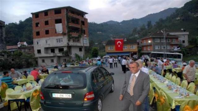 Albayrak tan k&ouml;pr&uuml;de iftar 4