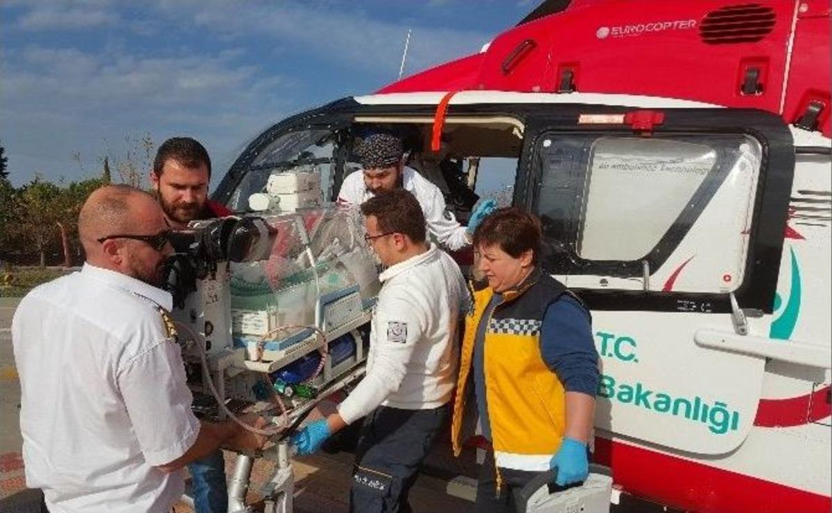 7.5 Aylık Doğan Kalp Hastası 1 G&uuml;nl&uuml;k Bebeğin Yardımına Ambulans Helikopter Yetişti