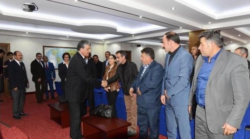 Vali &Ouml;zefe, Muhtarlarla Bir Araya Geldi