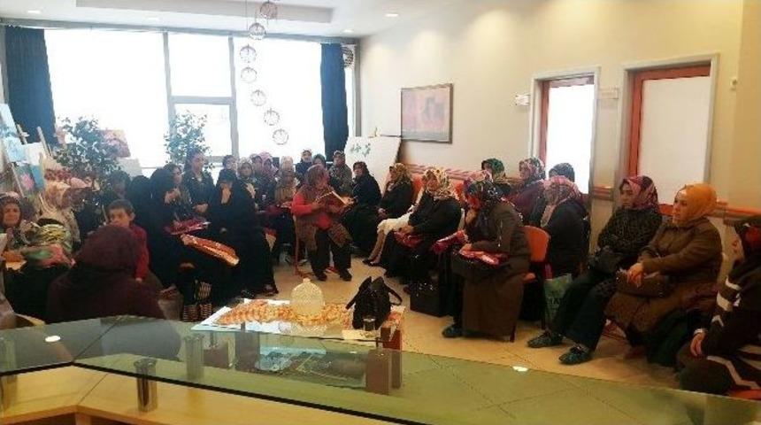 Pursaklarlı Hanımlar Şehitleri Andı