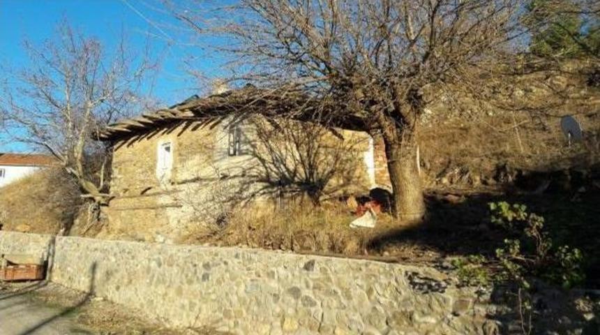 Eyl&uuml;l Su Sapan, Kazdağları'nda Ev Aldı