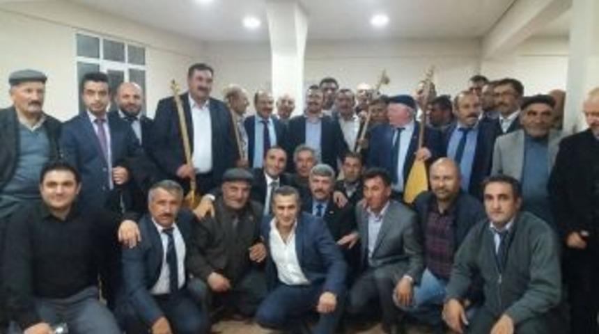 &Ccedil;ıldır Muhtarlar Derneğinden Aşıklı Gece