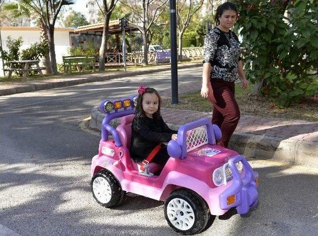 Muratpaşa’nın Minikleri Trafik Parkı’nda 1