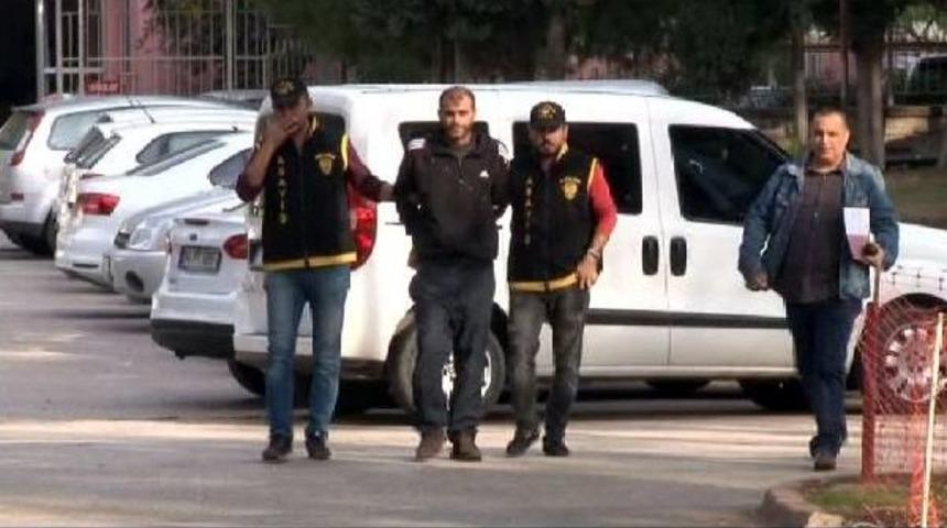 Sigara Hırsızı G&uuml;venlik Kamerasında