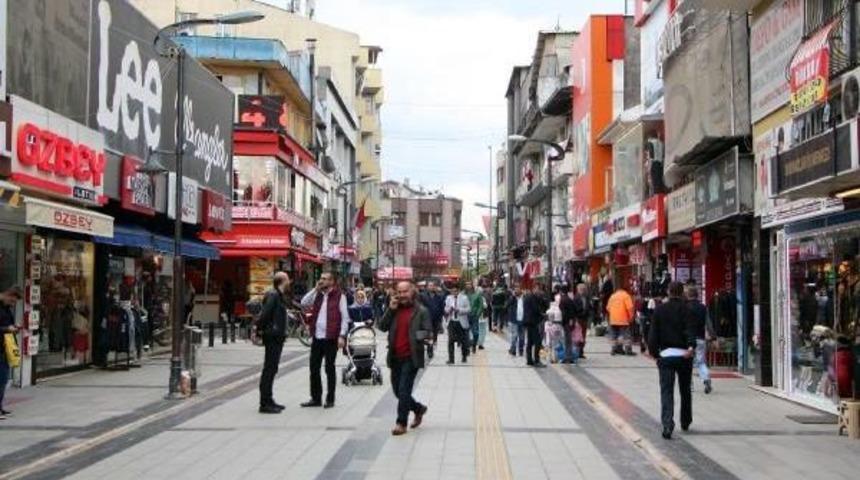Depremde Yıkılan D&uuml;zce'yi 'teşvik' Ayağa Kaldırdı