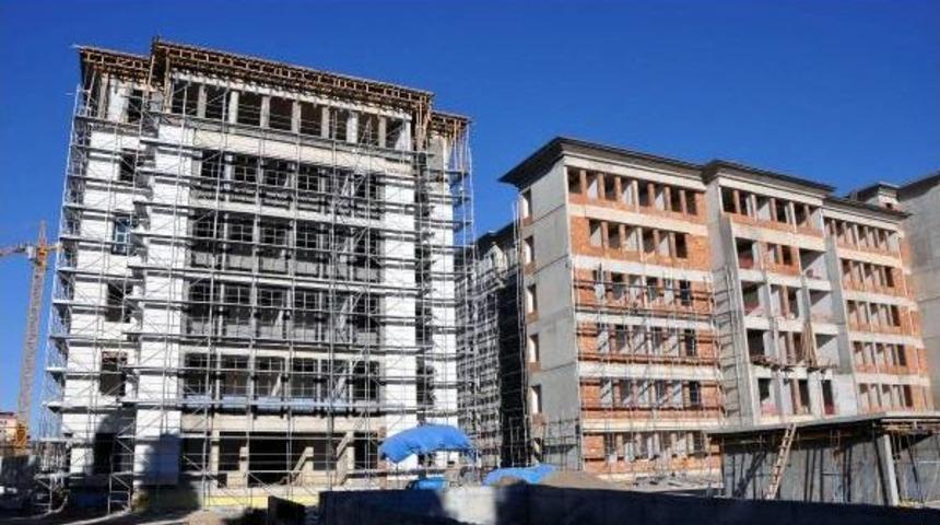 Adana'da Akıllı Ve &Ccedil;evreci Adliye Binası G&uuml;n Sayıyor