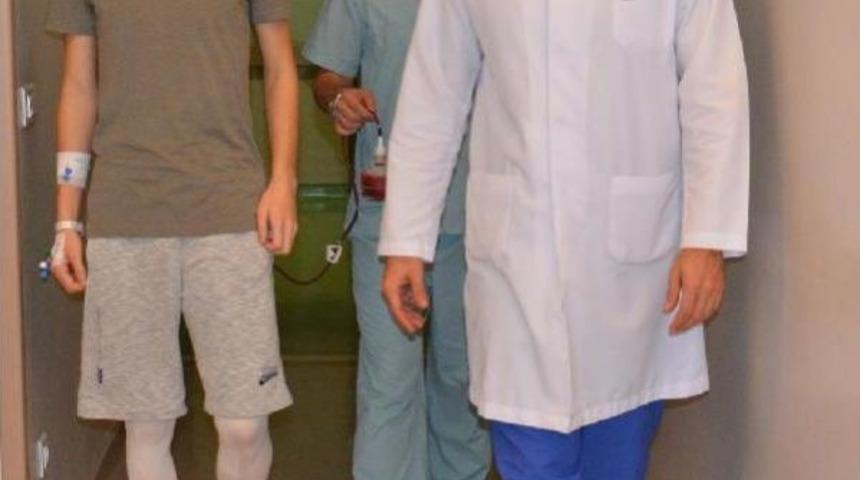 Sosyal Medyadan Doktora Ulaşıp Bilgi Aldıktan Sonra Ameliyat Oldu