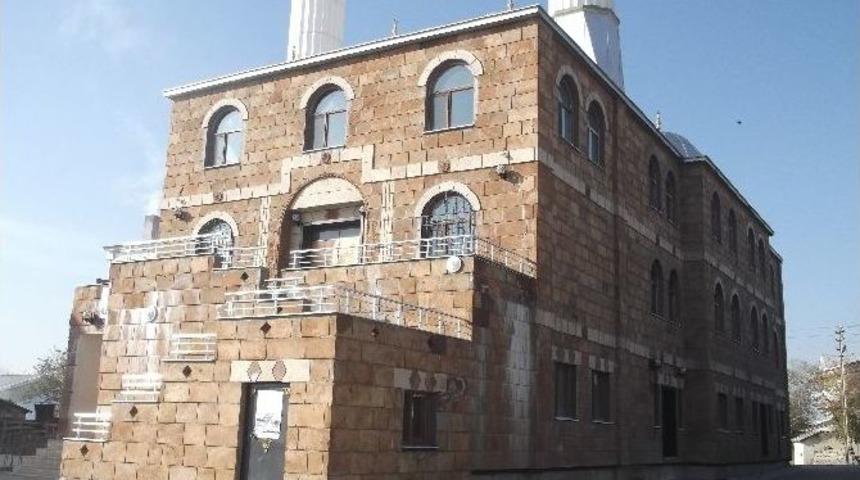 Vartolu Hayırsever İş Adamından Kaymakam &Ccedil;etin&rsquo;e Ziyaret