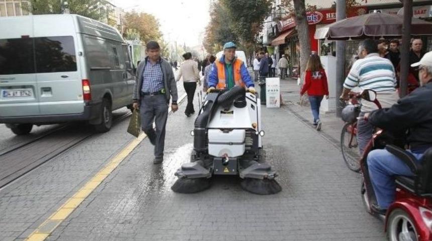 &Ccedil;evre Dostu Elektrikli Mini S&uuml;p&uuml;rgeler G&ouml;rev Başında