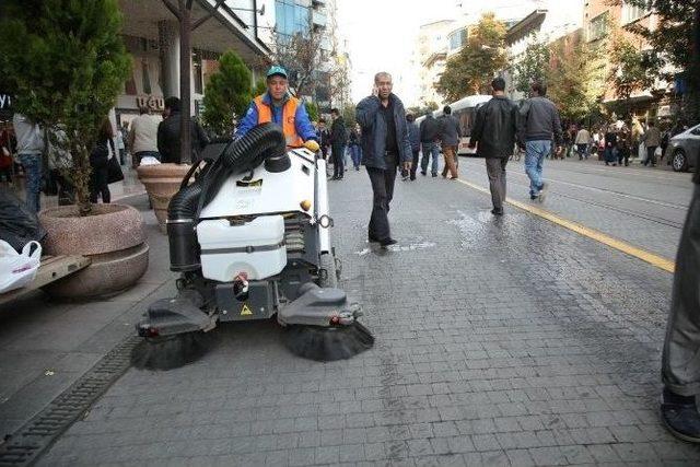 &Ccedil;evre Dostu Elektrikli Mini S&uuml;p&uuml;rgeler G&ouml;rev Başında 2