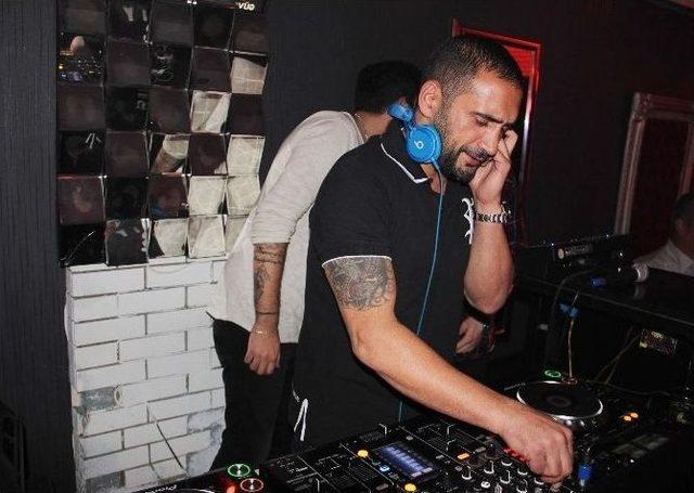 Yeşil Sahalardan, Dj Kabinine