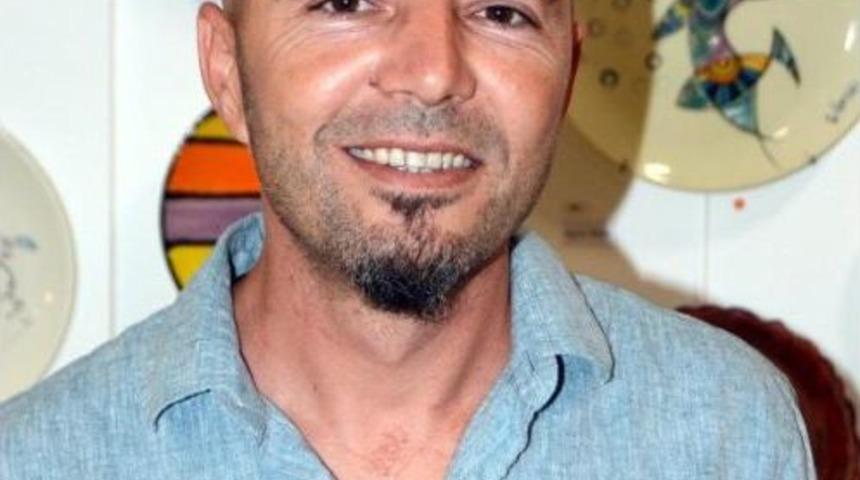 &Uuml;nl&uuml;lerle Boyadıkları Seramikleri Sergilediler