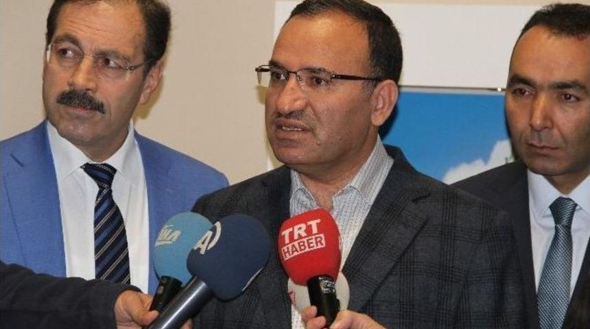 Bakan Bozdağ: &ldquo;2017 Yılı &Ouml;nemli Bir Reform Yılı Olacaktır&rdquo;