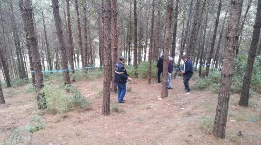 Emekli Polis Ormanda &Ouml;ld&uuml;r&uuml;ld&uuml;