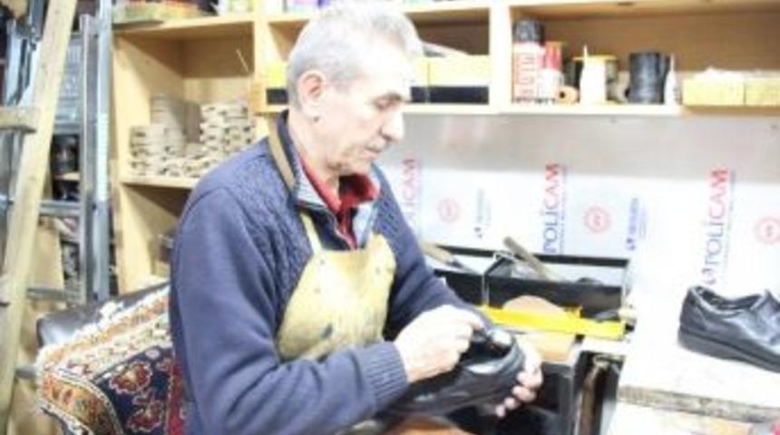 Ayakkabı Tamirciliği Yok Oluyor