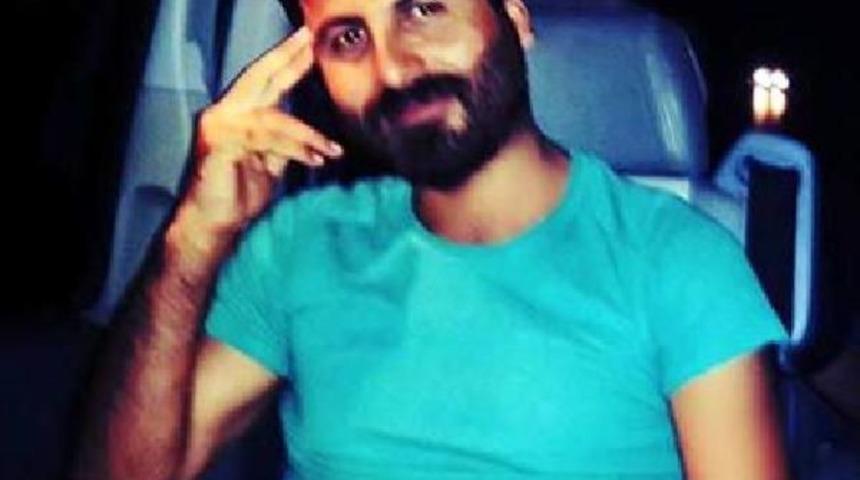 Kuzenini Bı&ccedil;aklama Anı Kamerada