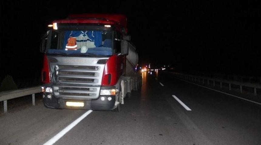 Antalya&rsquo;da Trafik Kazası: 1 &Ouml;l&uuml;