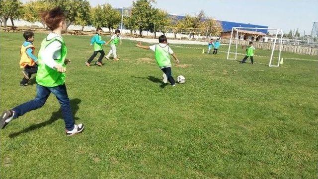 15 Temmuz Şehitleri Malatya’da Düzenlenen Futbol Turnuvası İle Anıldı