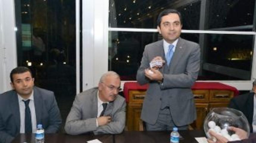 Kırşehir Belediyesi 1. Geleneksel Birimlerarası Futbol Turnuvası Kura Çekimi Yapıldı