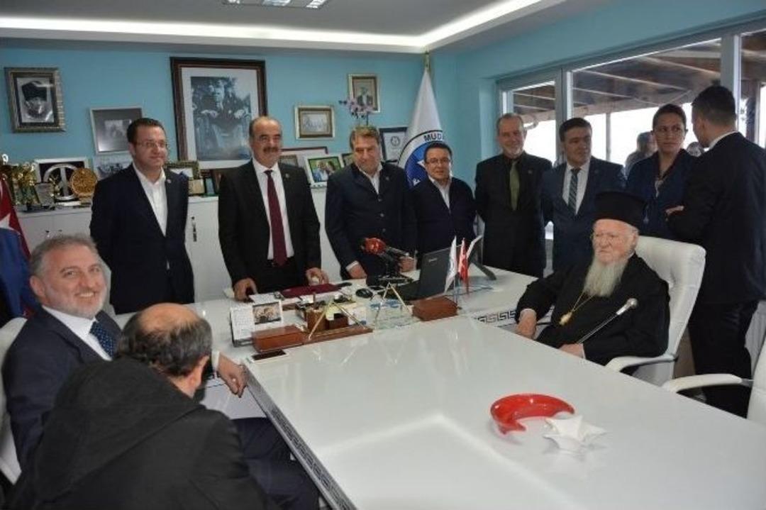 Patrick Bartholomeos İle T&uuml;rkyılmaz Arasında &Ccedil;ipras Sohbeti