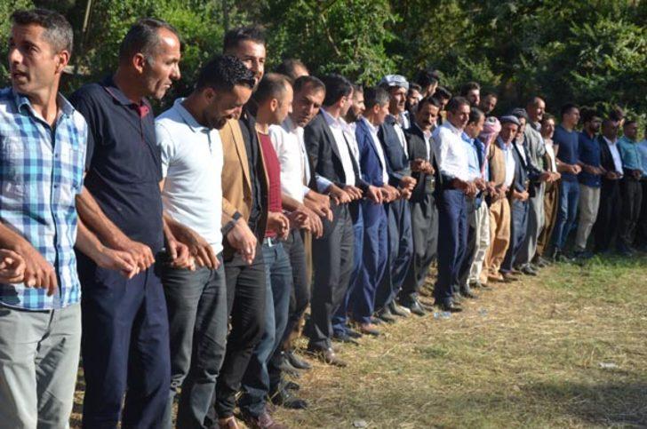 Aşiret düğününde dudak uçuklatan takı!  G3