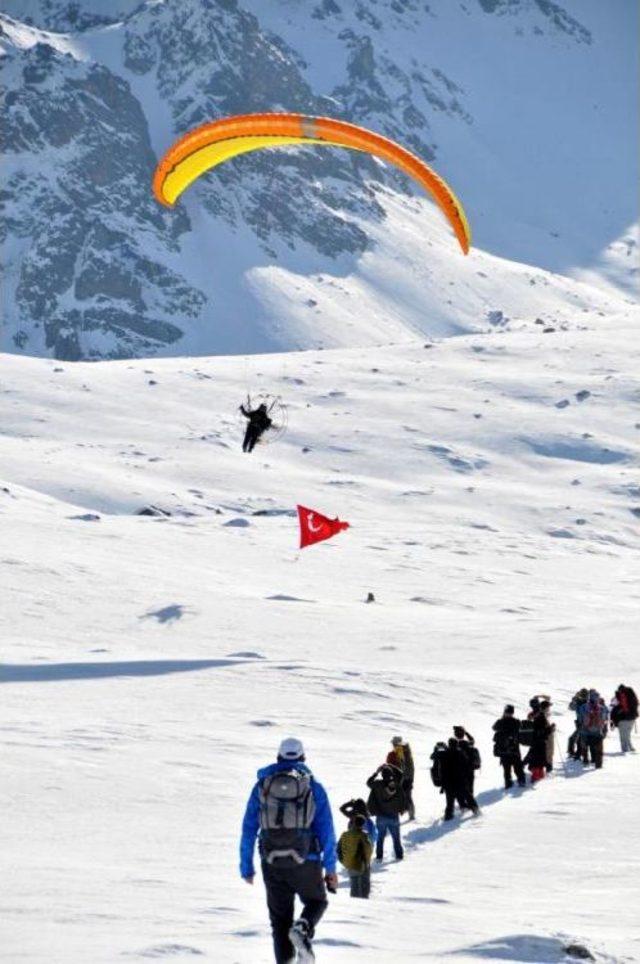 Ka&ccedil;kar Dağı Buzul G&ouml;l&uuml; nde Y&uuml;zme Şenliği 2