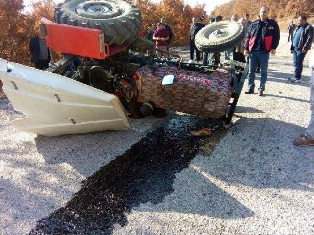 Erbaa’Da Traktör Devrildi: 1 Ölü, 3 Yaralı