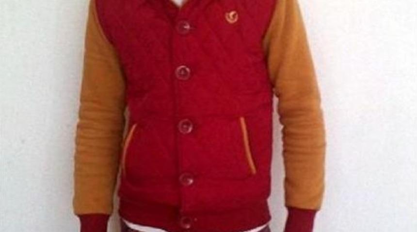 Tır'ın &Ccedil;arptığı Gen&ccedil; &Ouml;ld&uuml;