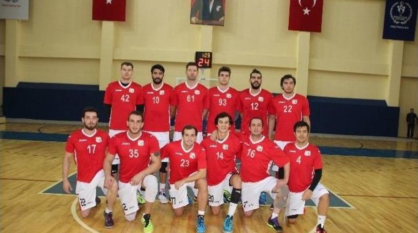 Bilecik Belediyesi Basketbol Kul&uuml;b&uuml;, &Ccedil;ağlar G&uuml;rle İle Esti G&uuml;rledi