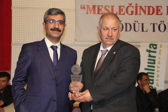 Mesleğinde En İyiler Ödüllerini Aldı