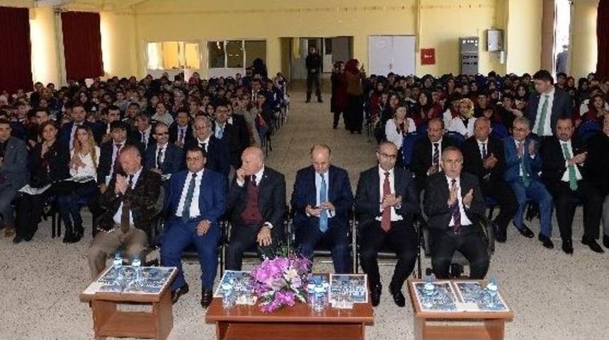 Hayırsever İşadamı Pazaryolu&rsquo;nda 150 &Ouml;ğrencinin Y&uuml;z&uuml;n&uuml; G&uuml;ld&uuml;rd&uuml;