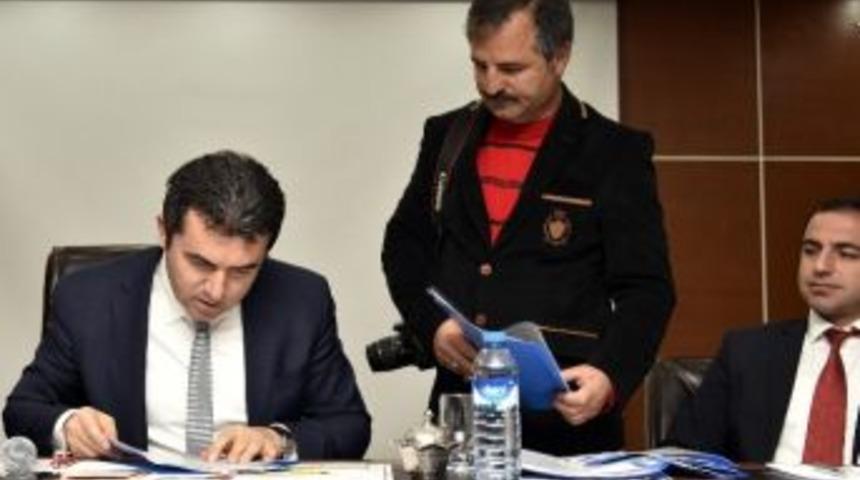 K&ouml;se Dağı T&uuml;neli İ&ccedil;in İmzalar Teslim Edildi