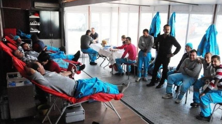 S&uuml;leymanpaşa Belediyesi Temizlik G&ouml;revlilerinden Kan Bağışına Destek