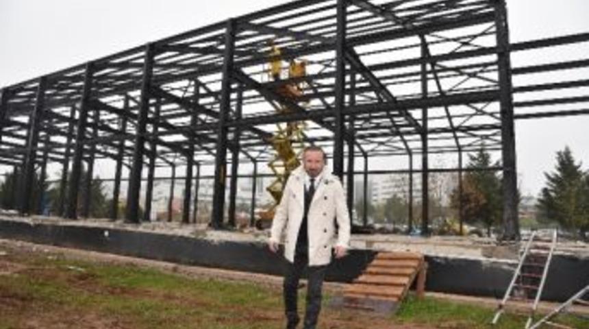 T&uuml;rkiye&rsquo;nin İlk &Uuml;niversiteli Pazarı İzmit&rsquo;te Yapılıyor