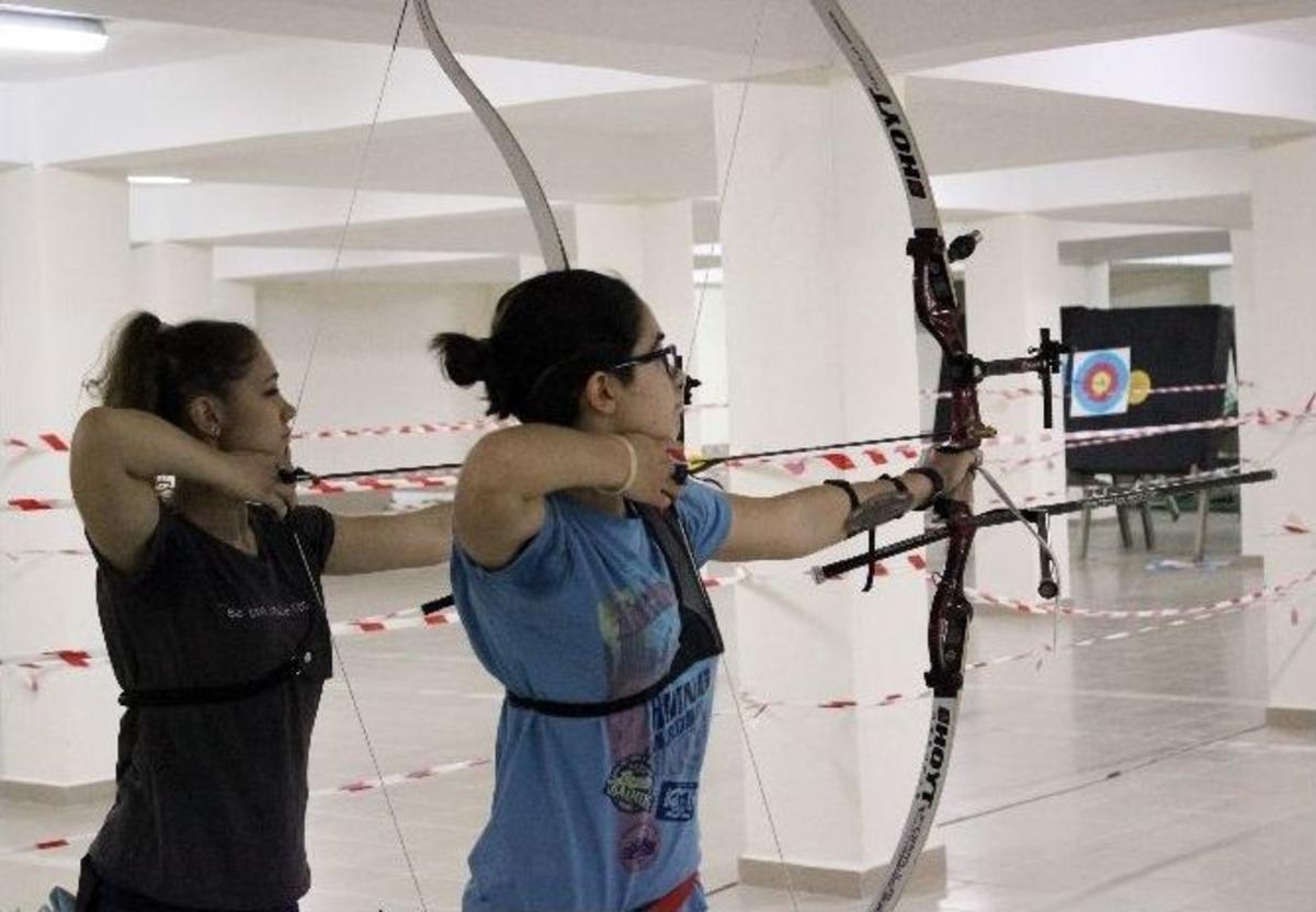 (&ouml;zel Haber) Bu &Ouml;ğrenciler Saatte 300 Kilometre Hızla Hedefi Vuruyorlar