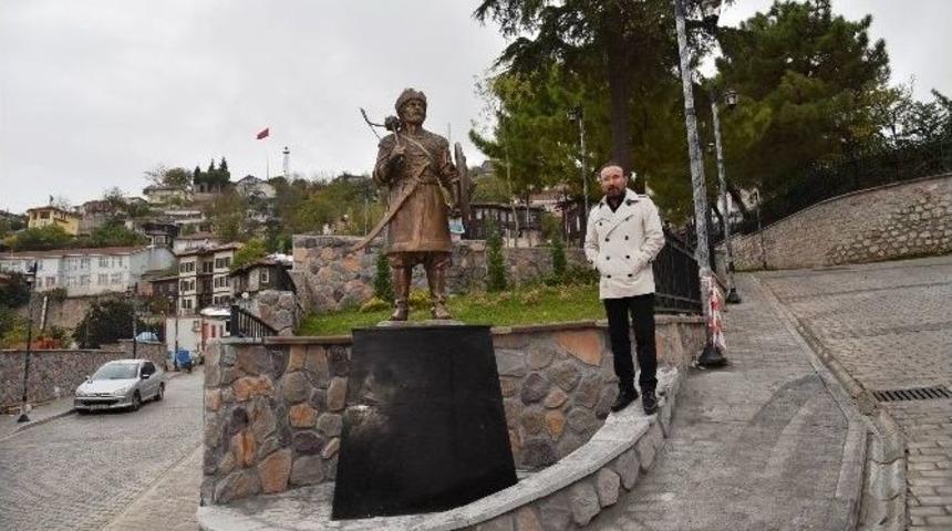 Başkan Doğan, Ak&ccedil;akoca Meydanında İncelemelerde Bulundu
