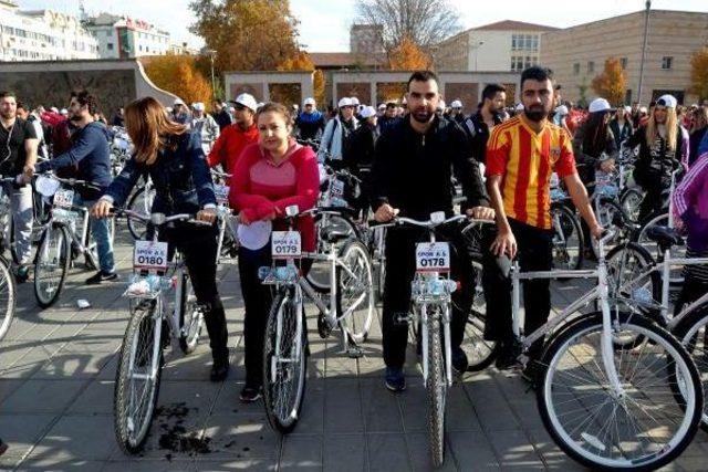 Sağlıklı Yaşam Için Pedal Çevirdiler