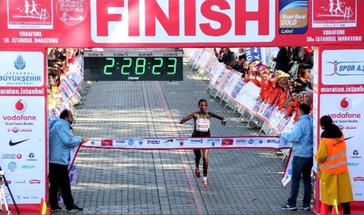 İstanbul Maratonu Kadınlarda İpi Kenyalı Atlet G&ouml;ğ&uuml;sledi