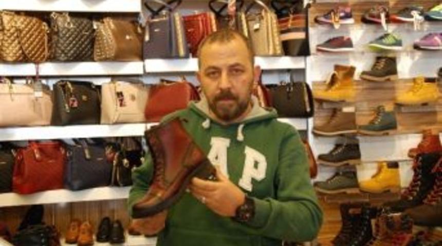 Soğuk Havalar Ayakkabıcıların Y&uuml;z&uuml;n&uuml; G&uuml;ld&uuml;recek