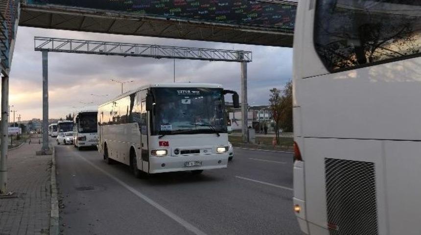 Bursa&rsquo;da Servisler Trafiği Kilitliyor