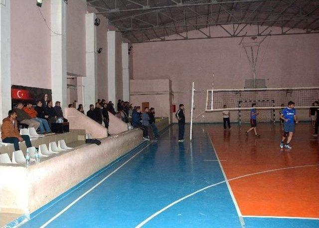 Çatak’ta Voleybol Turnuvası