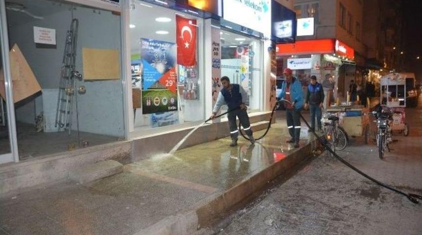 Birecik Belediyesinden Temizlik &Ccedil;alışmaları