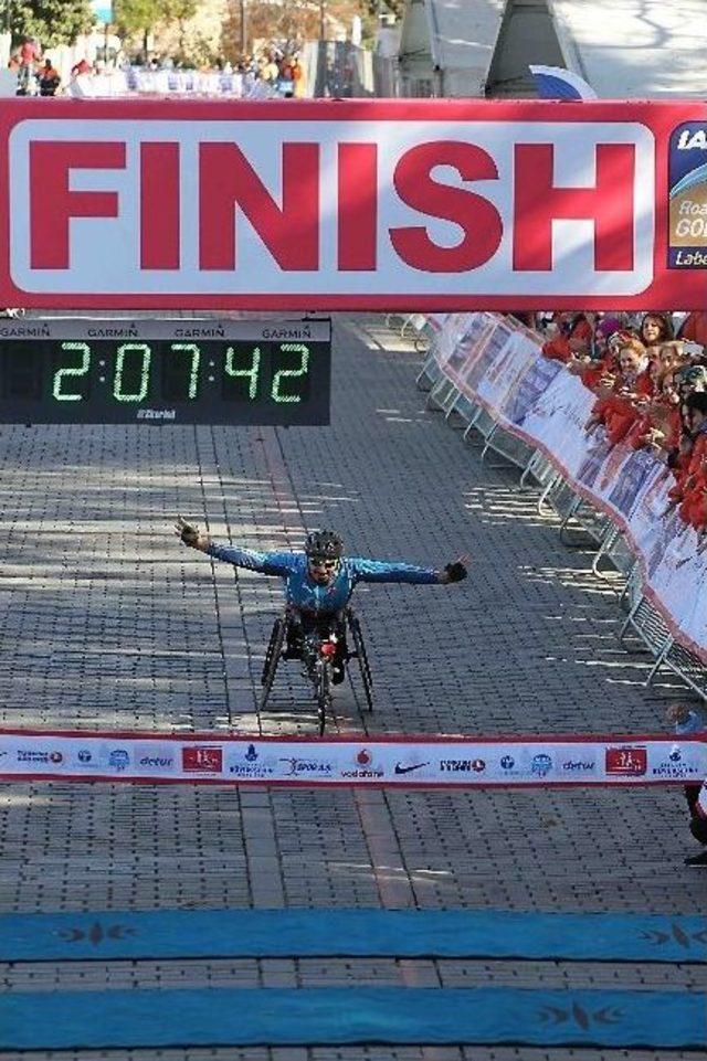 Bağcılarlı Atletler 38. İstanbul Maratonu&rsquo;na Katıldı 3
